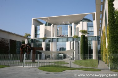 Photo of outside view Federal Chancellery in Berlin